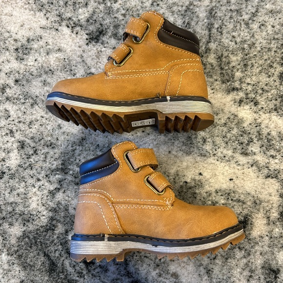 TZJS Kids' Hiking Work Boots for Boys Girls, Waterproof Outdoor Boots. 7 NEW - Picture 5 of 9